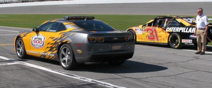  Chevrolet Camaro Daytona 500 Pace Car 2009 года  (фото 13 из 18)